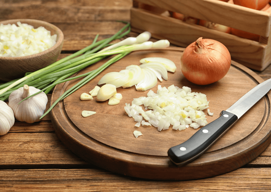 ceapa si usturoi taiat