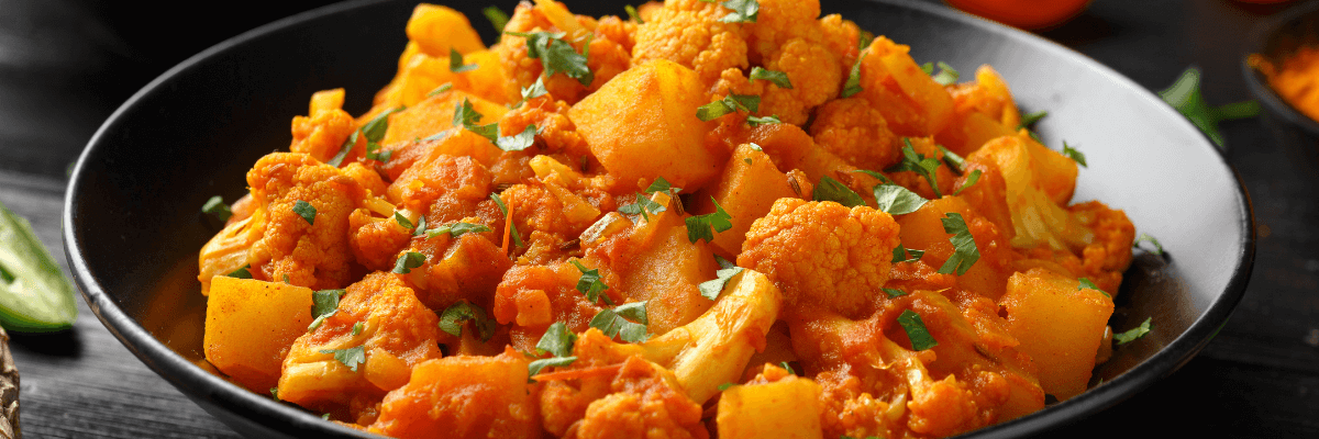 Aloo gobi o delicatesă traditională din India de Nord