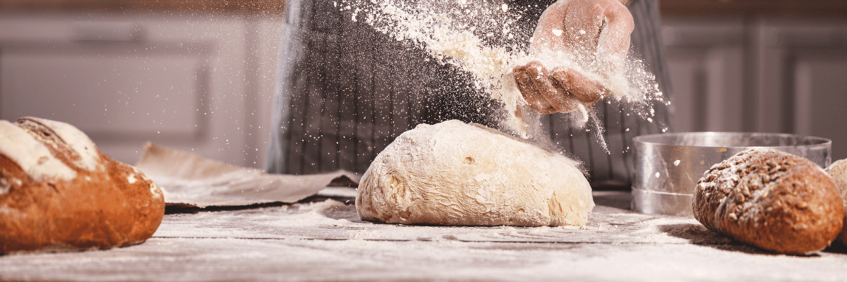 Cum să frământăm corect aluatul de pâine